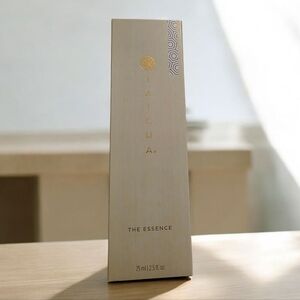 Tatcha Essence Healthy Aging Firming Treatment - new